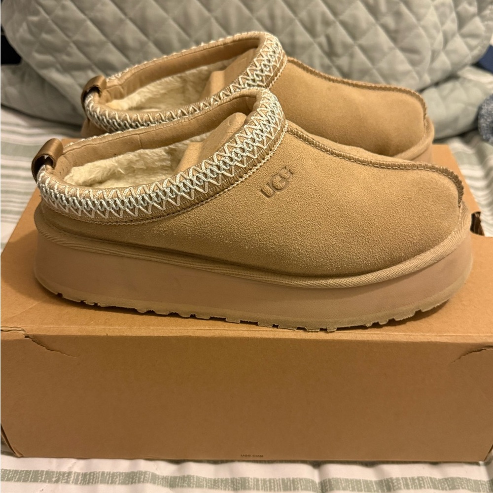 UGG Tazz Sand Slipper